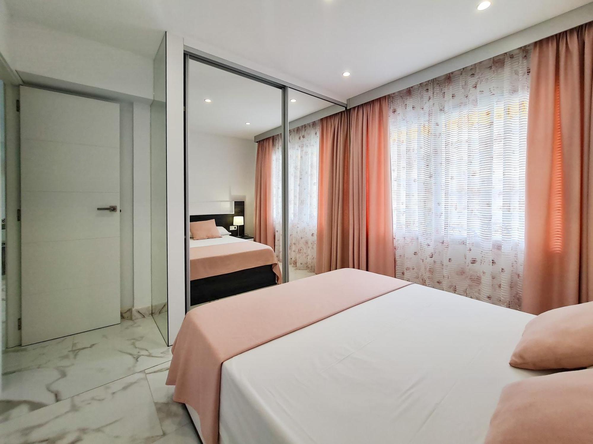 Apartamento Edificio Astoria ベニドルム エクステリア 写真
