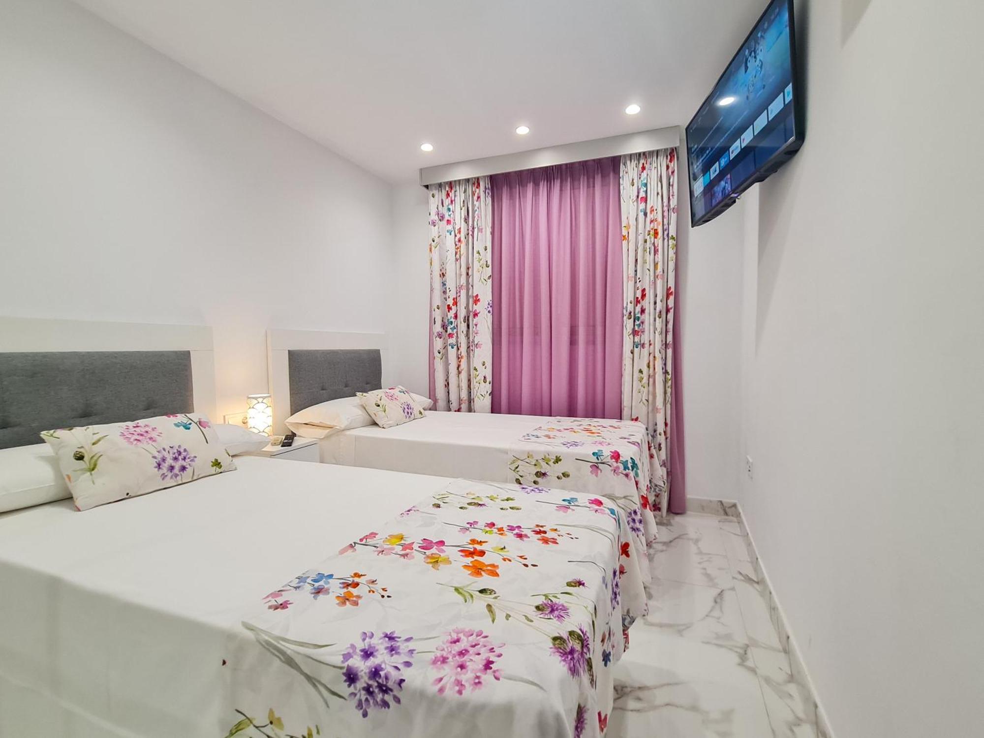 Apartamento Edificio Astoria ベニドルム エクステリア 写真