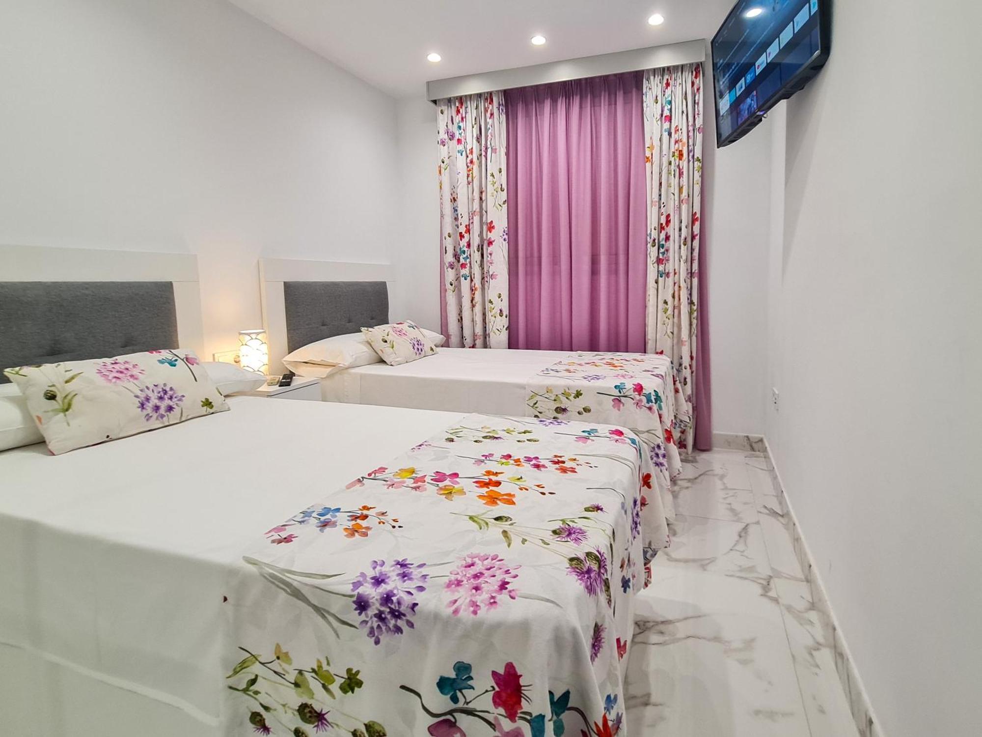 Apartamento Edificio Astoria ベニドルム エクステリア 写真